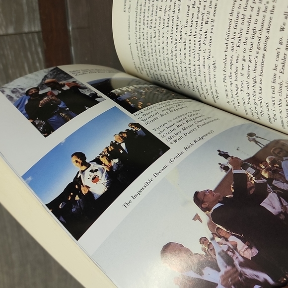 Seven summits their challenge to scale the highest peaks on 7 continents. Paper - Picture 4 of 6